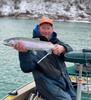  Lake Ontario fishing charters = epic Salmon fun!